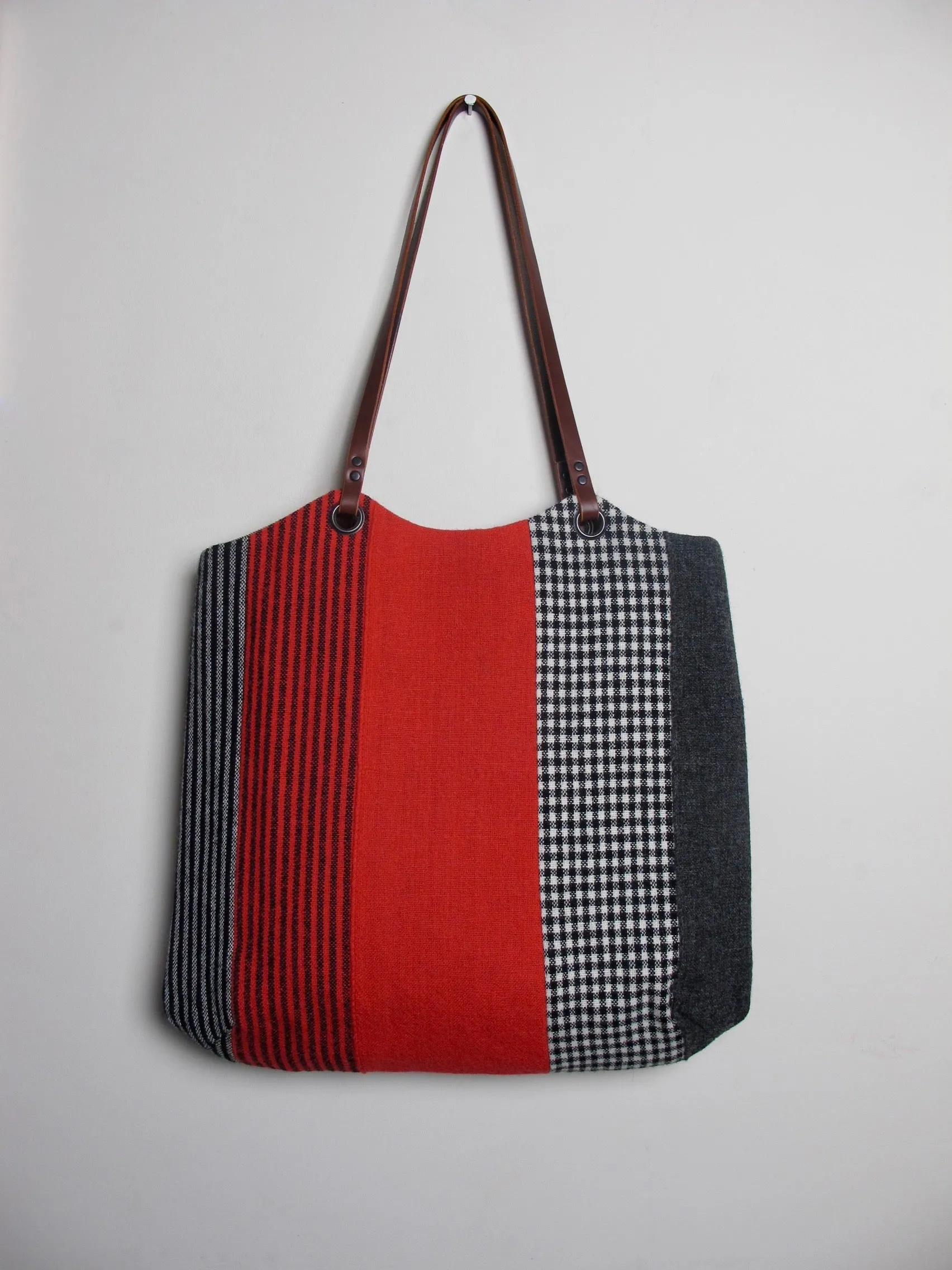 Blockwork Tote Bag - red stripe I