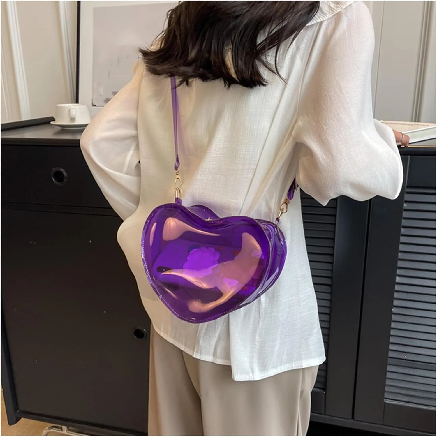 Clear Crossbody Purse Bag Transparent Heart-Shaped Shoulder Clutch Bag for Women Girls