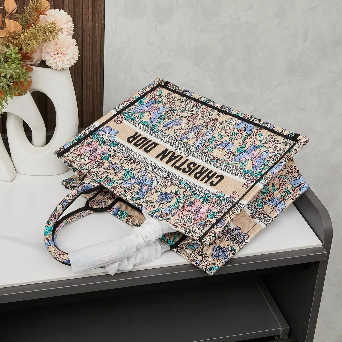 D Book Tote