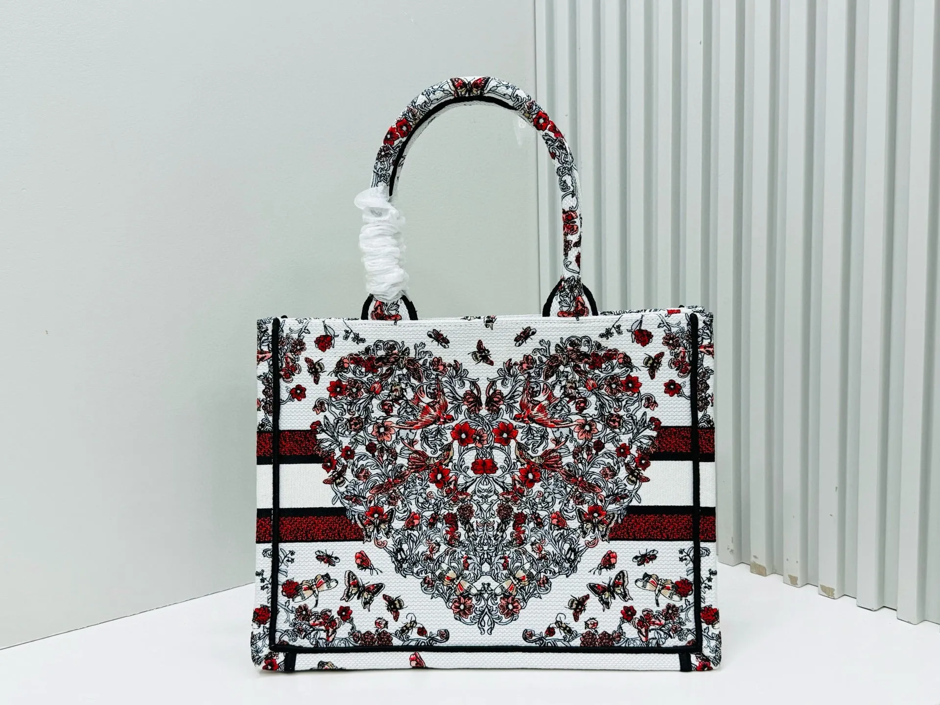 D Book Tote