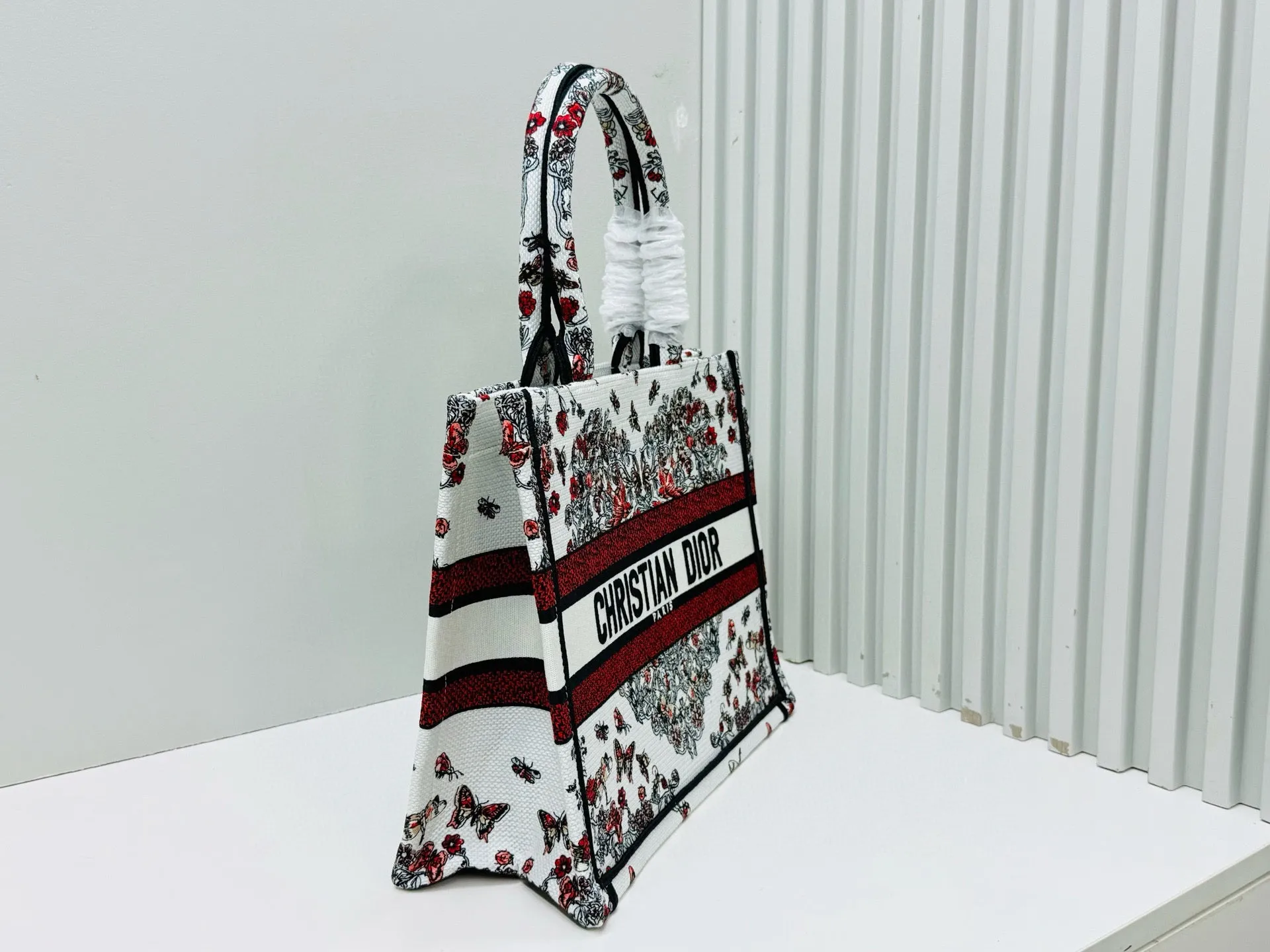 D Book Tote