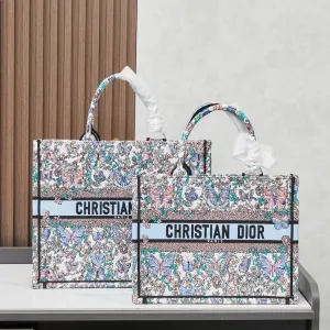 D Book Tote