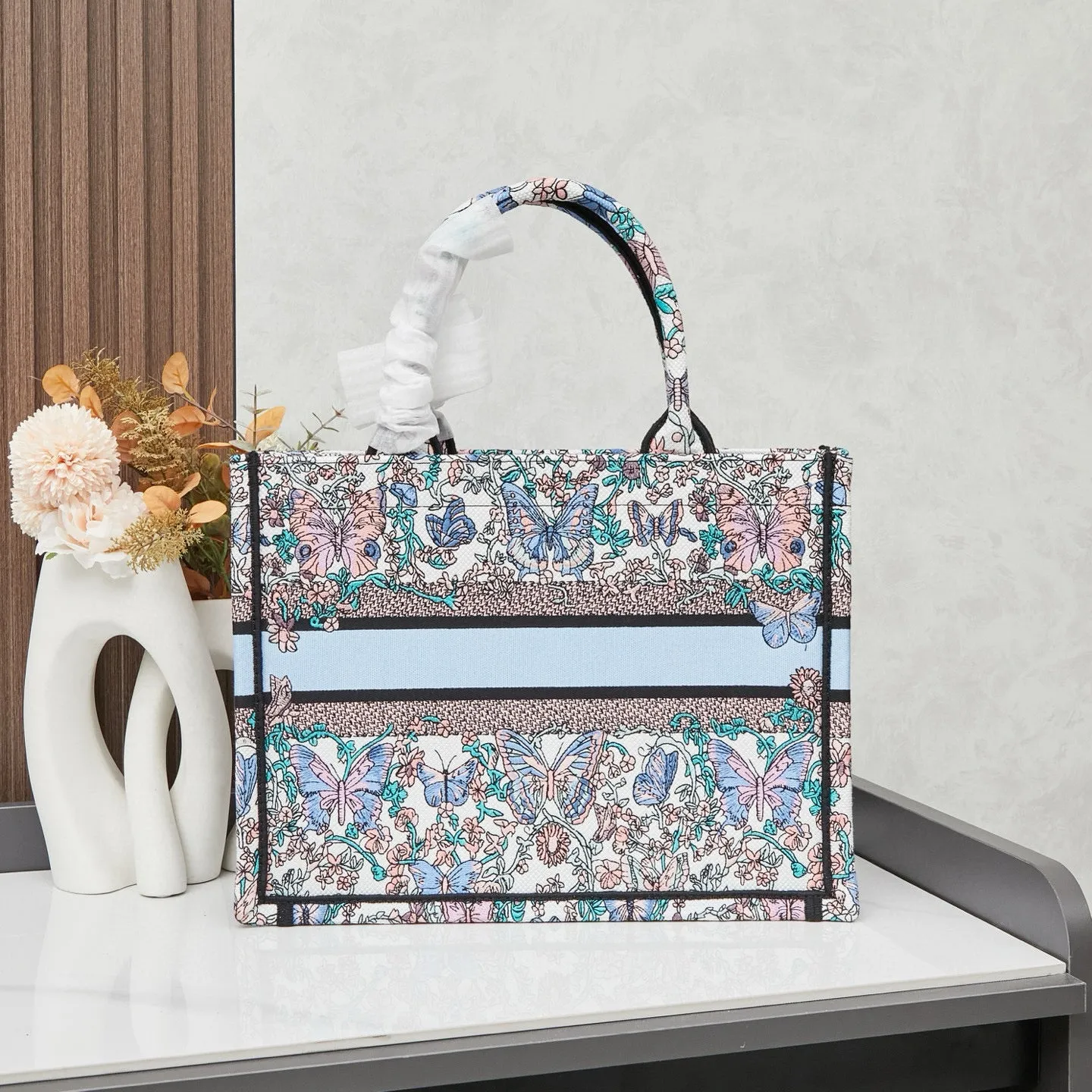 D Book Tote