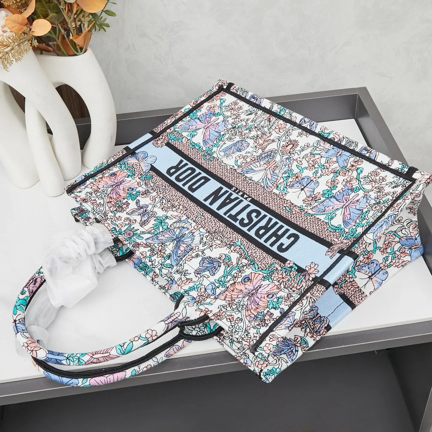 D Book Tote