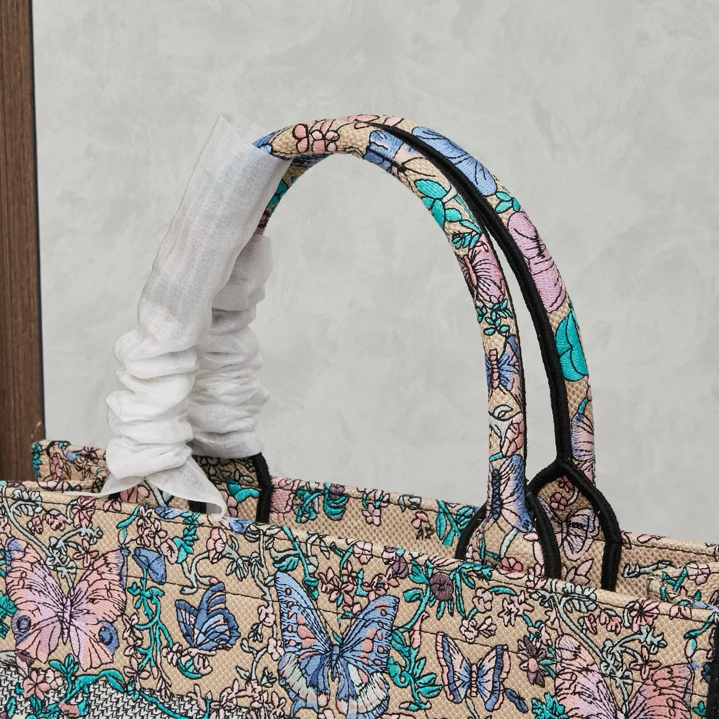 D Book Tote