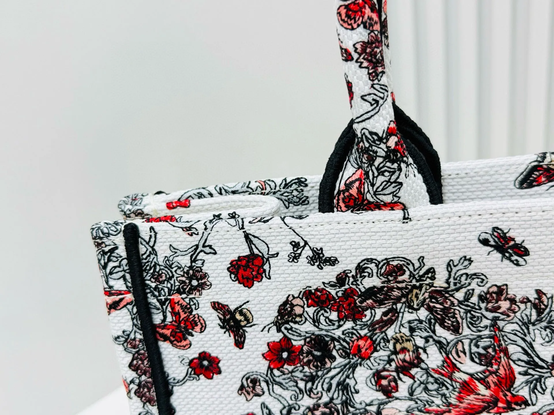 D Book Tote