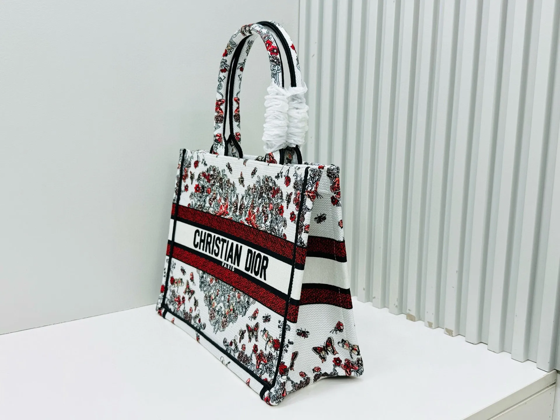 D Book Tote