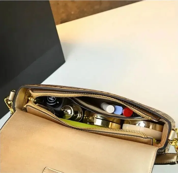 FENDI Shoulder Bag 1009
