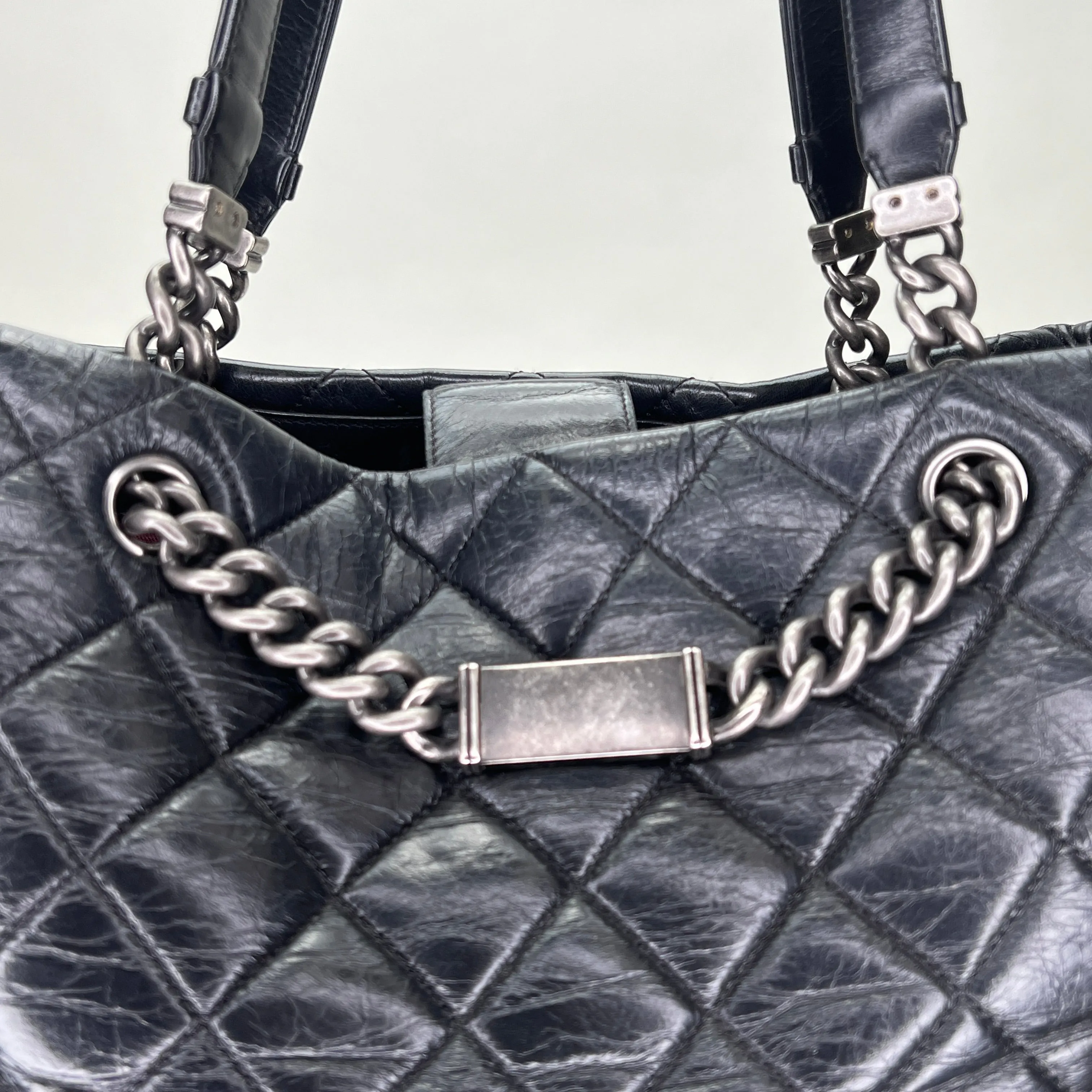 Glazed Quilted Nameplate Tote Tote bag in Calfskin, Ruthenium Hardware