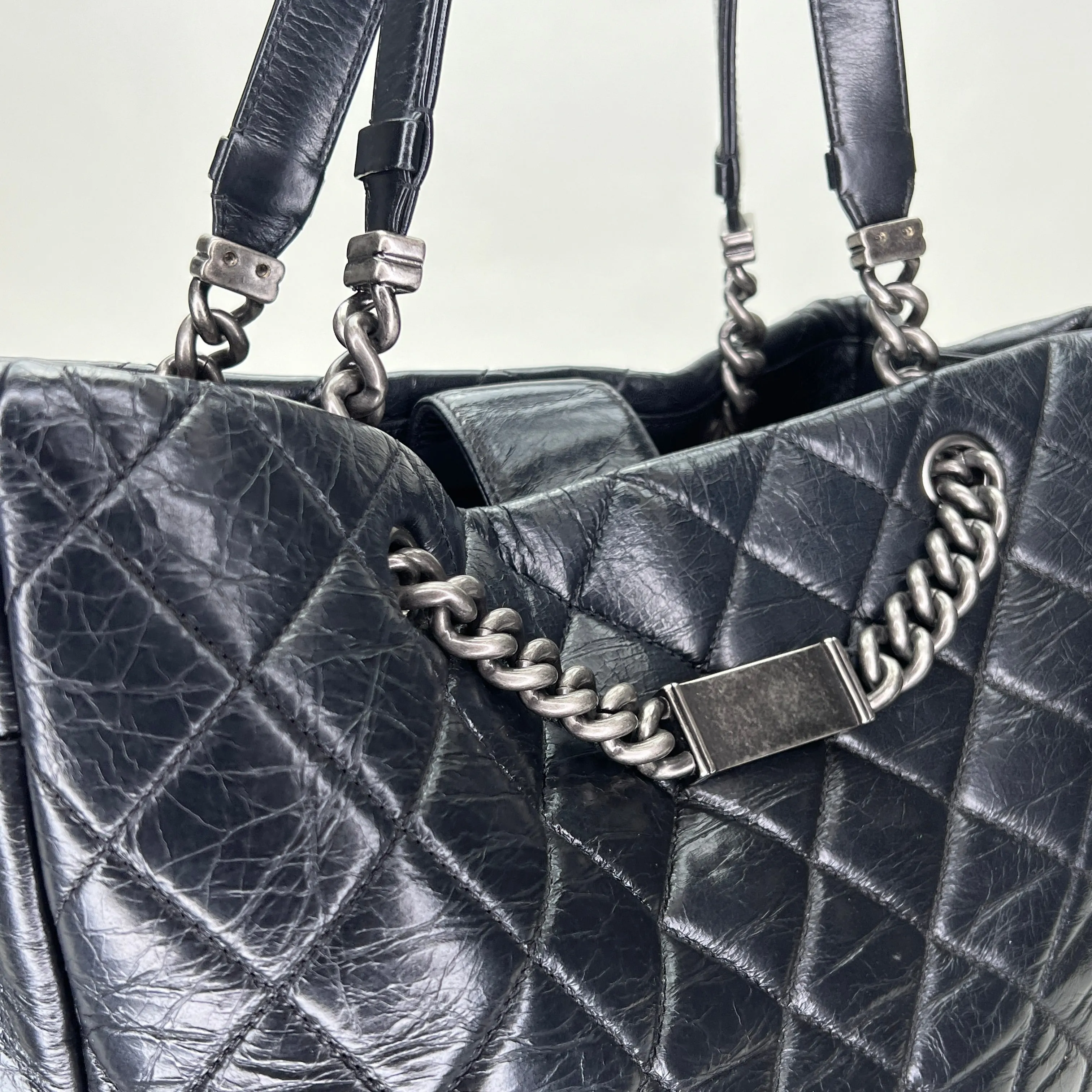 Glazed Quilted Nameplate Tote Tote bag in Calfskin, Ruthenium Hardware