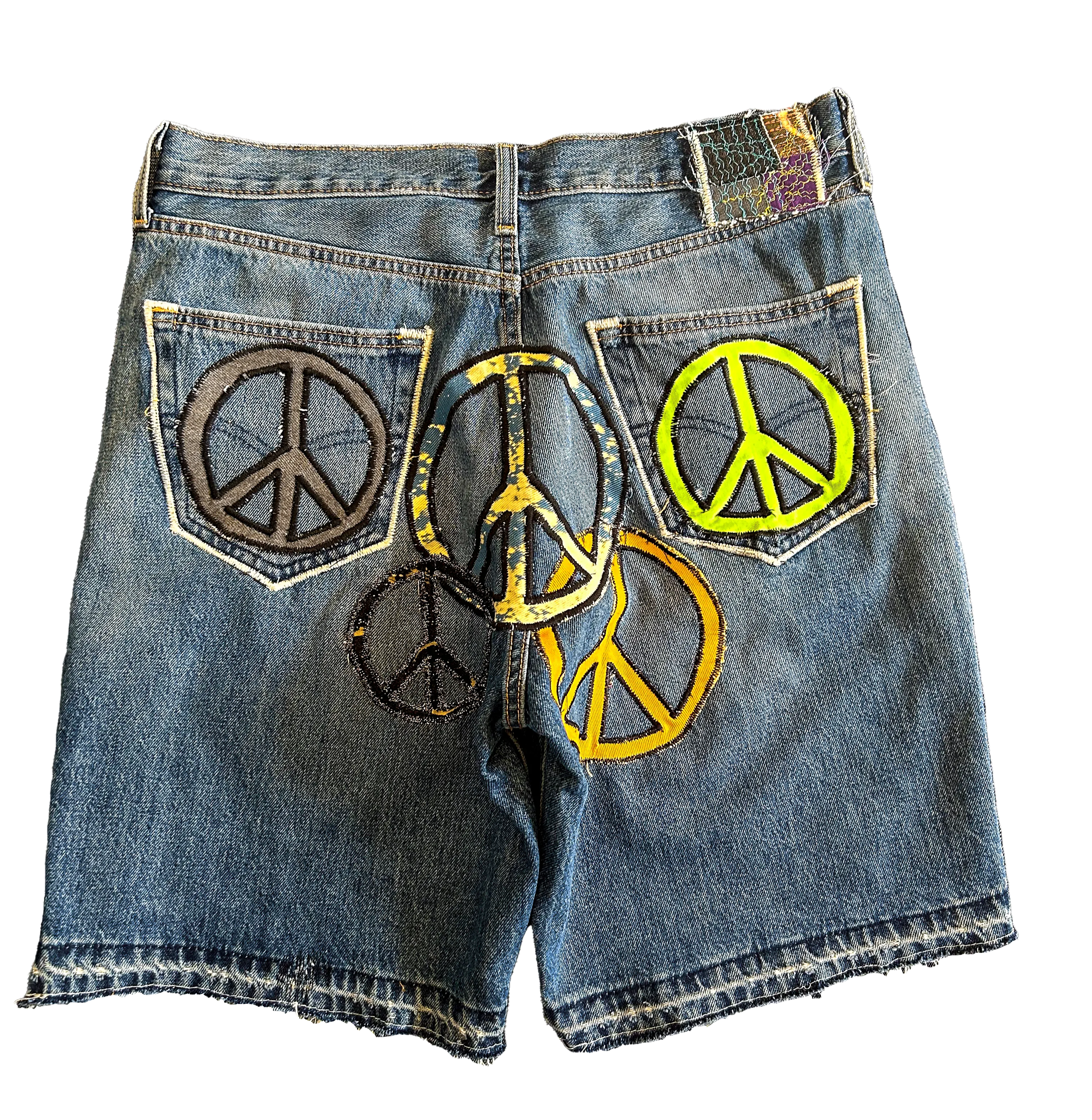 PEACE PATCHWORK DENIM SHORT