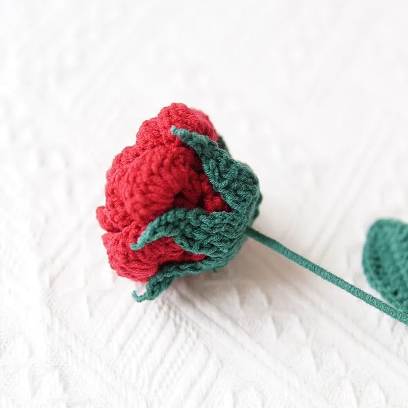 Set of 5pcs Finished Crocheted Gradient Rose Handmade Artificial Flower Branch