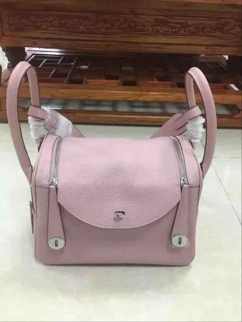 Smart-powered Handy Bags Low-priced