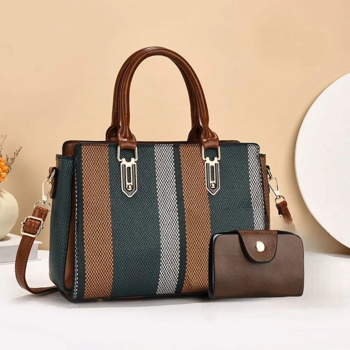 Style Winter savings Dedicated support Retro