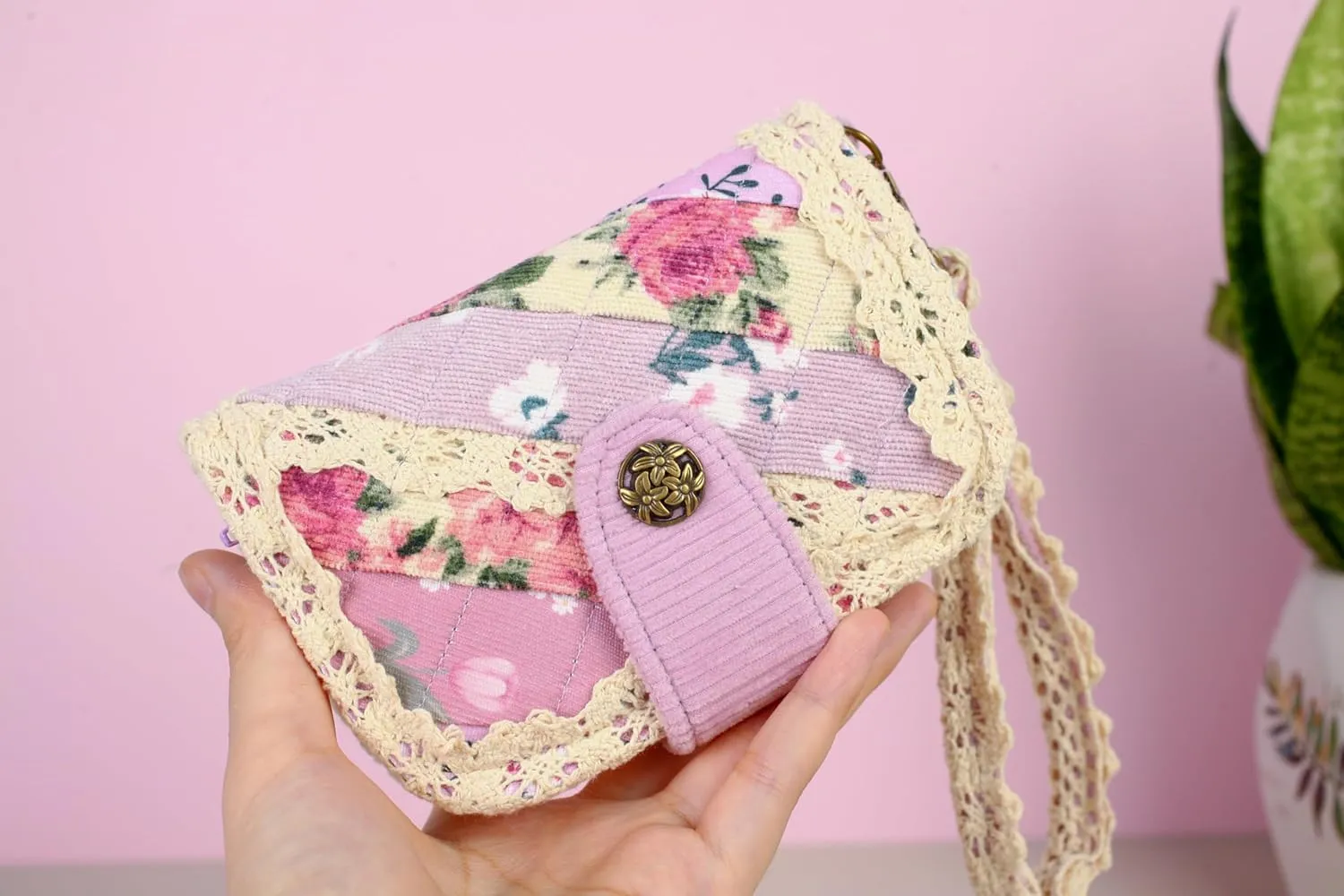 THE ARTISAN'S WHISPER Small Women Wallet, Vintage Fabric Wallet, Bifold Wallet, Floral Ladies Purse, Credit Card Holder, Womens Wallet, Handmade Compact Bifold, Gifts For Her (Purple)
