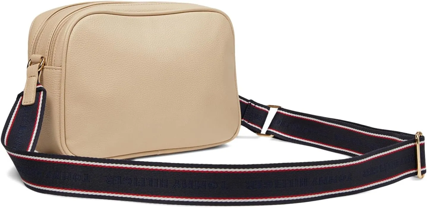 Tommy Hilfiger Cynthia Ii Camera Crossbody