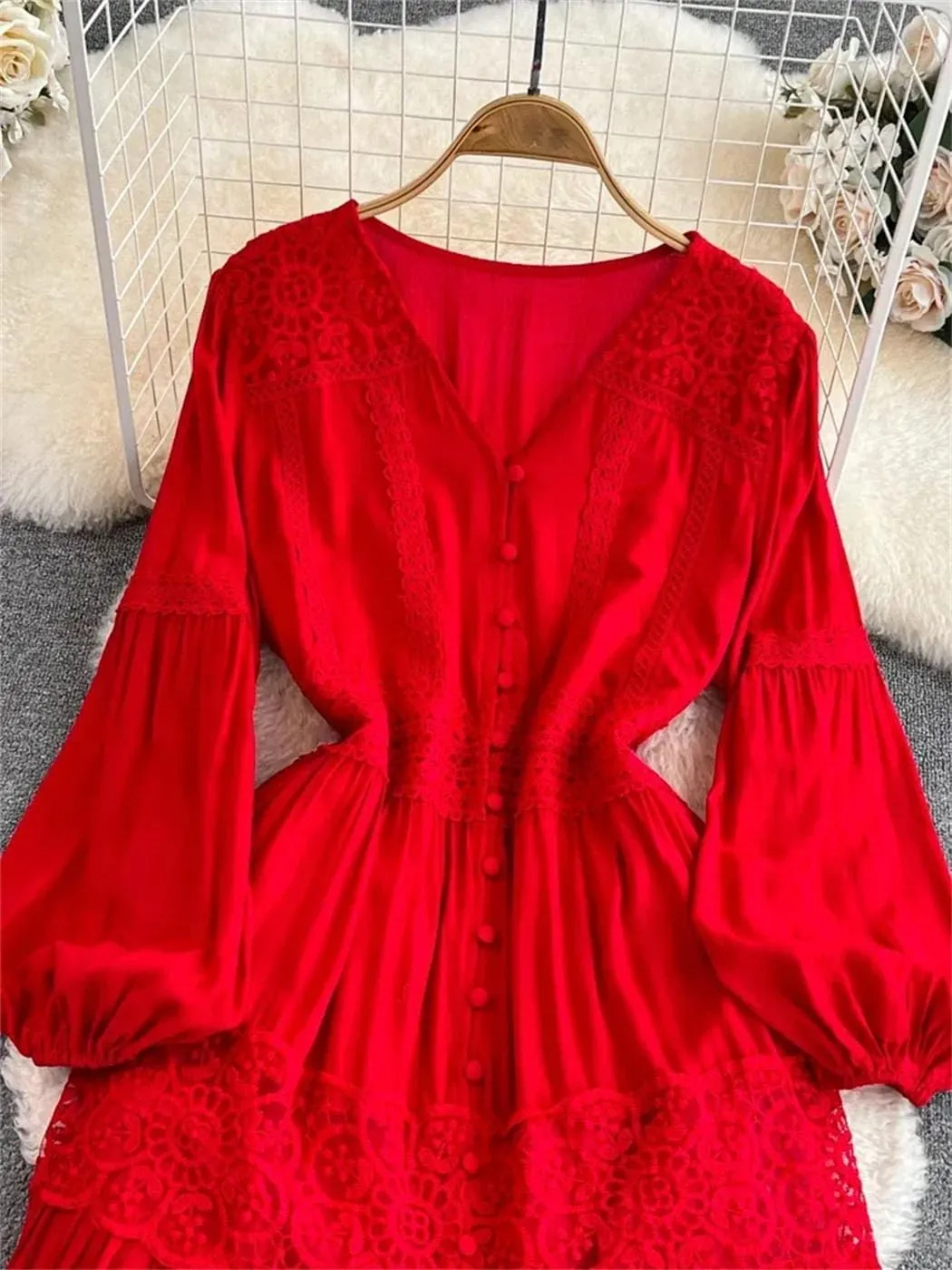 Women's Beach Vacation Long Dress Lantern Long Sleeved V-Neck Waist-Cinched A-Line Lace Patchwork Party Dress