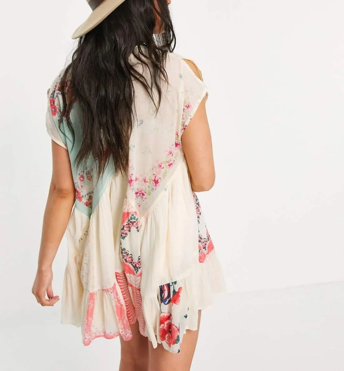 Women’s Boho Mini Dress Y2k Floral Print Deep V-Neck Puff Sleeve Short Dress 2025 Summer Loose Beach Sundress