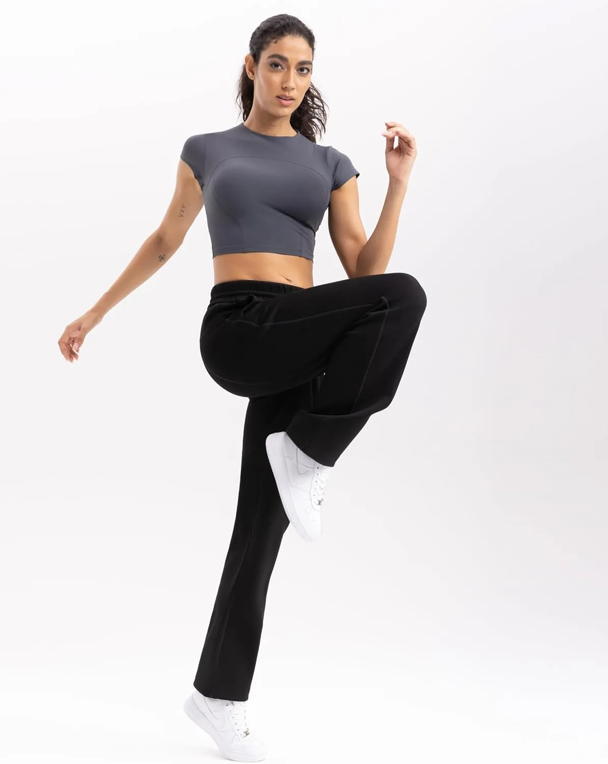 Workout Crop Tops for Women Yoga Short Sleeve Mild Support Slim Fit Cropped Athletic Shirts Gym Tee Built in Bra